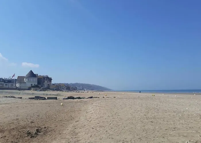 Duplex By The Sea In Normandy